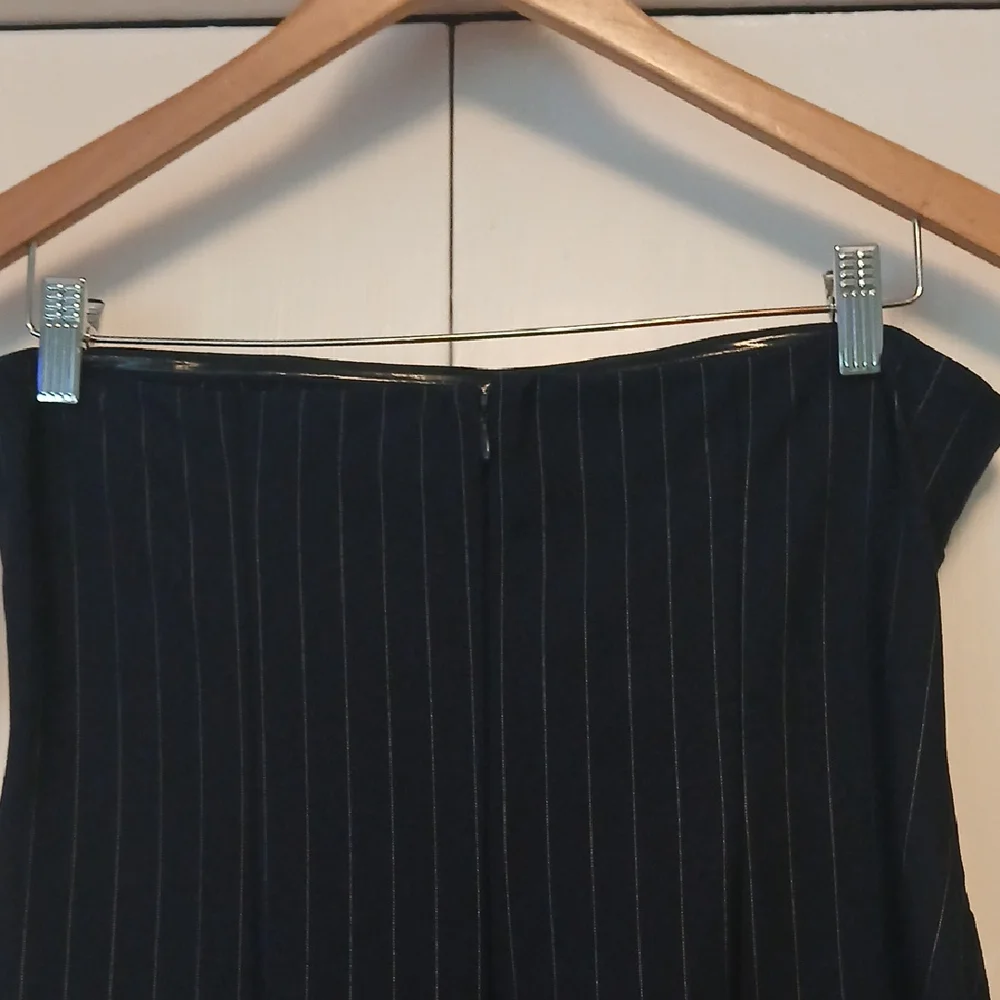 Wild Fable Navy Pinstripe Asymmetrical Skirt - Picture 6 of 9